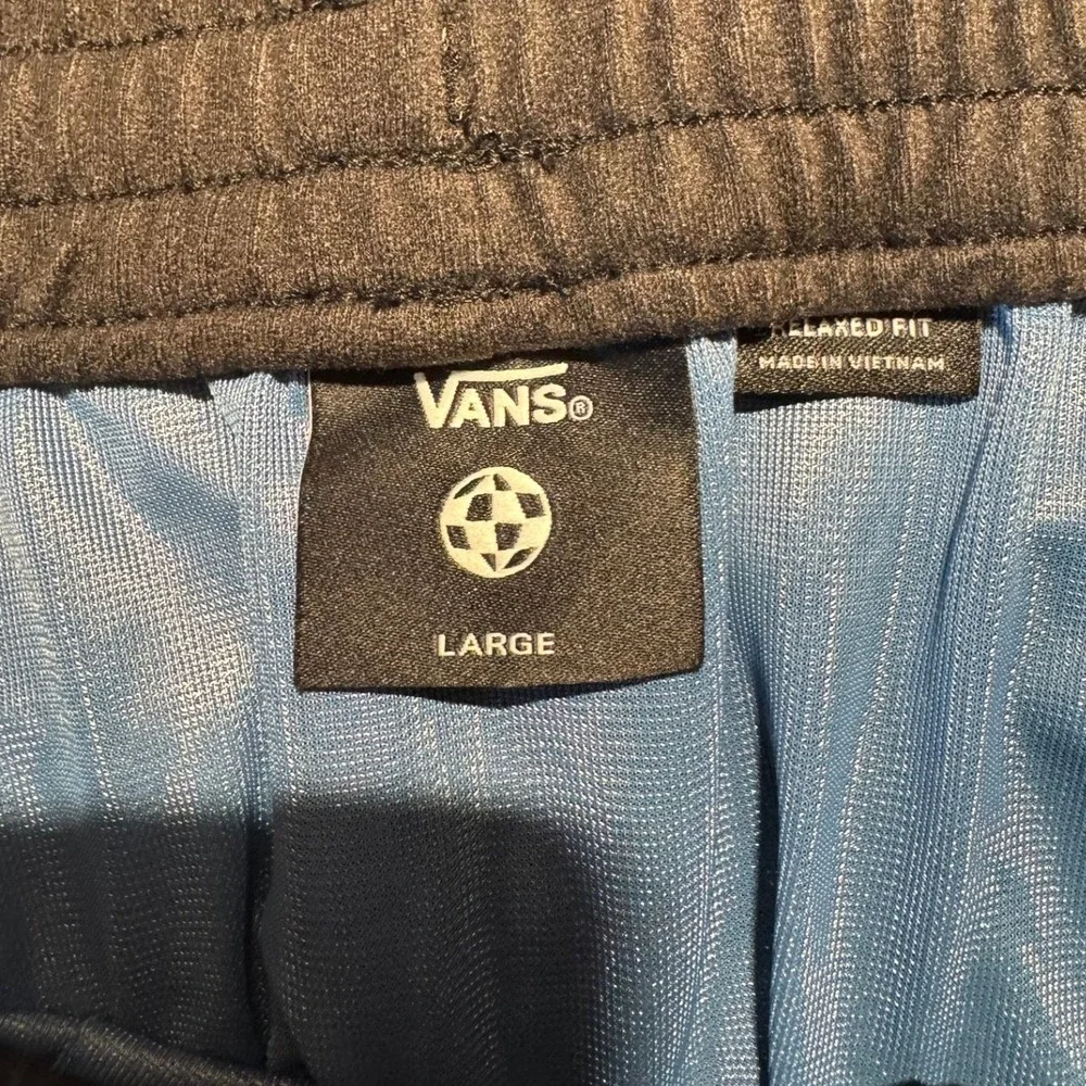 Vans Mens Primary Solid Elastic Boardshorts Black Relaxed Fit Size Large NWT